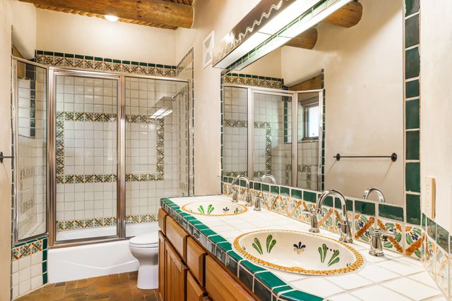 10 Antigua Road, Santa Fe, NM 87508