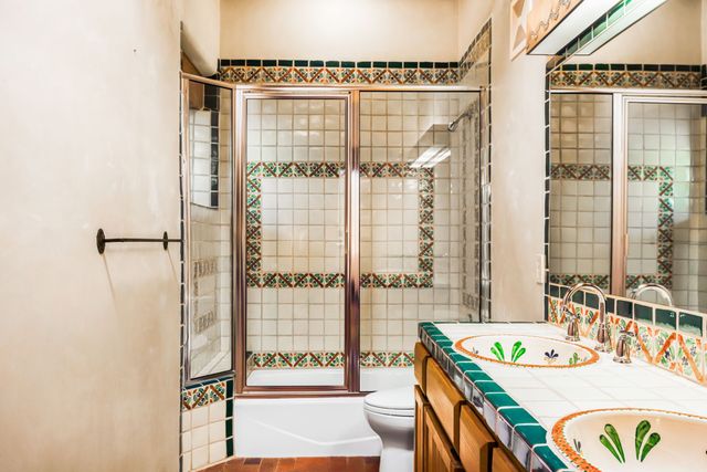 10 Antigua Road, Santa Fe, NM 87508