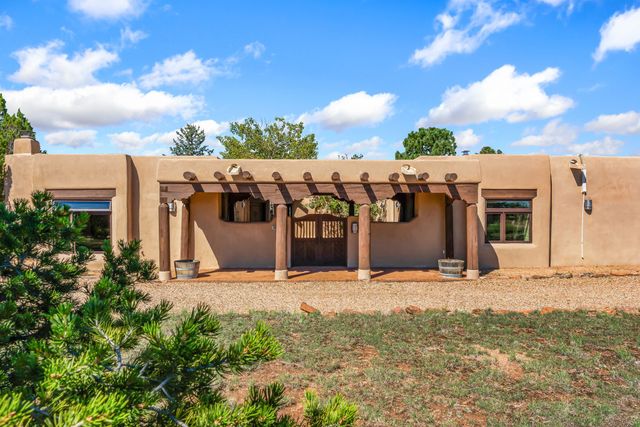 10 Antigua Road, Santa Fe, NM 87508