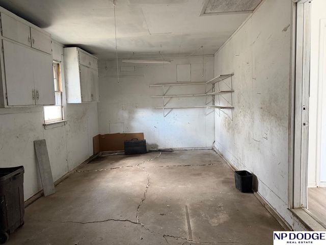 2612 Chandler Road W, Bellevue, NE 68147