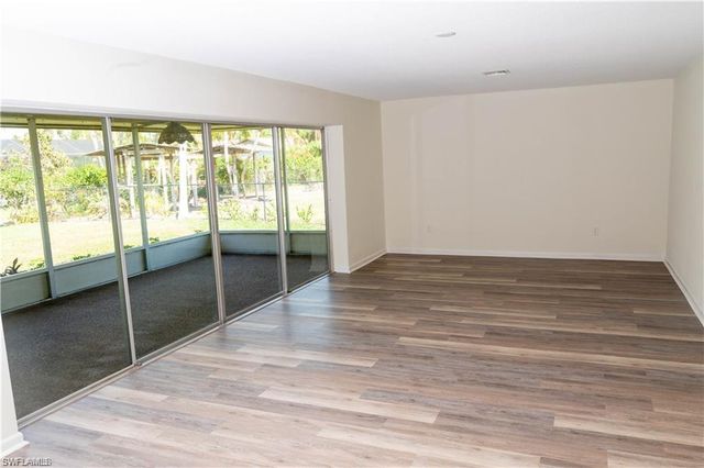 5654 Eichen CIR W, Fort Myers, FL 33919