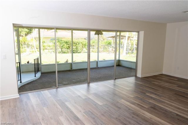 5654 Eichen CIR W, Fort Myers, FL 33919