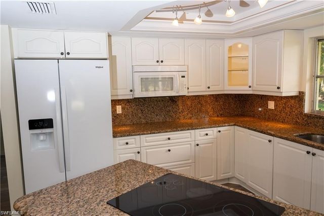 5654 Eichen CIR W, Fort Myers, FL 33919