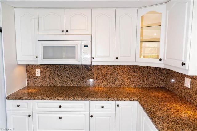 5654 Eichen CIR W, Fort Myers, FL 33919