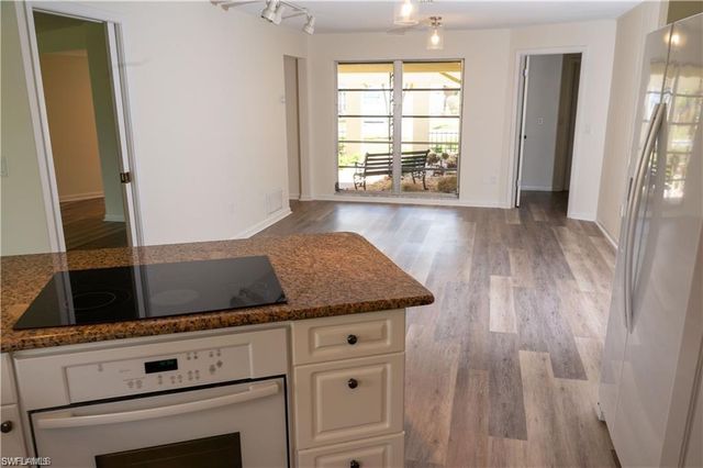 5654 Eichen CIR W, Fort Myers, FL 33919