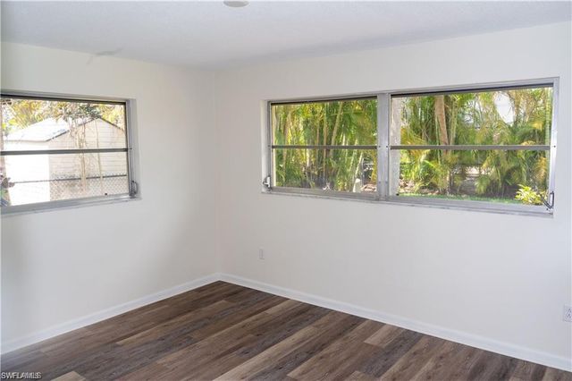 5654 Eichen CIR W, Fort Myers, FL 33919