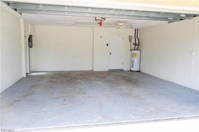 5654 Eichen CIR W, Fort Myers, FL 33919