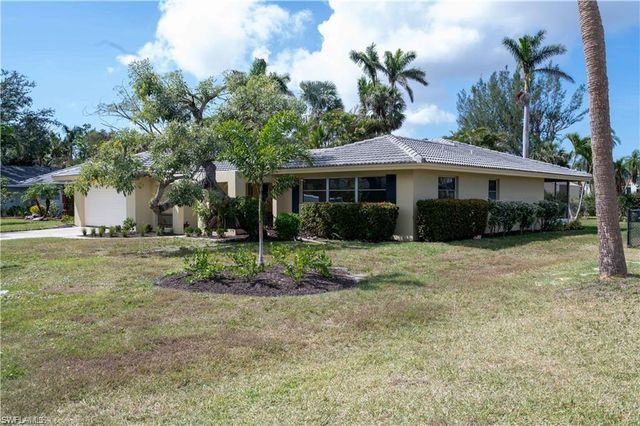 5654 Eichen CIR W, Fort Myers, FL 33919