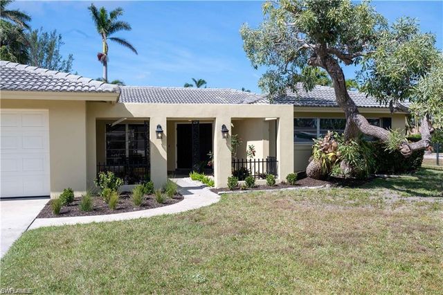 5654 Eichen CIR W, Fort Myers, FL 33919