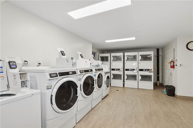 4550 Warwick Boulevard 203, Kansas City, MO 64111