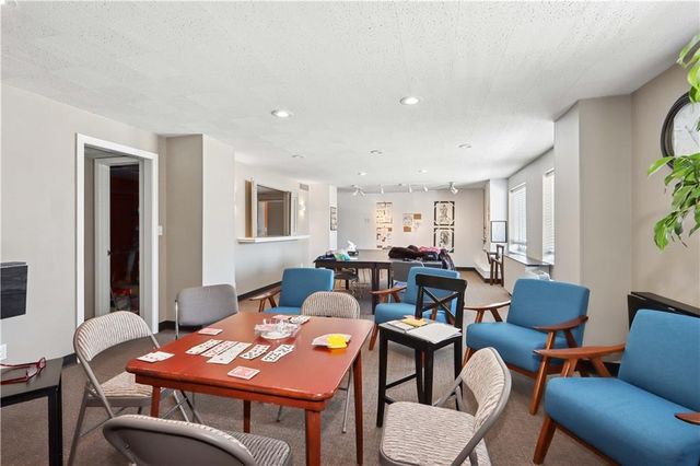 4550 Warwick Boulevard 203, Kansas City, MO 64111