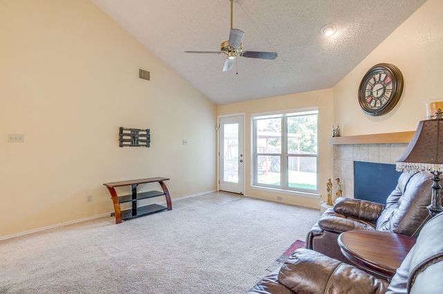 1116 Highpoint Road, Bedford, TX 76022