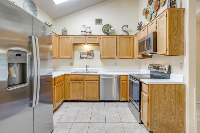 1116 Highpoint Road, Bedford, TX 76022