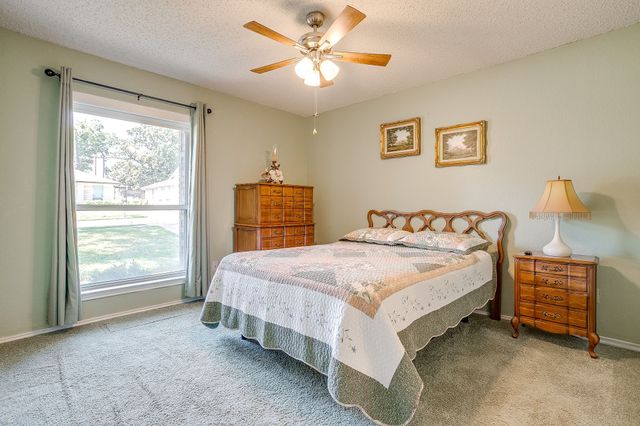 1116 Highpoint Road, Bedford, TX 76022