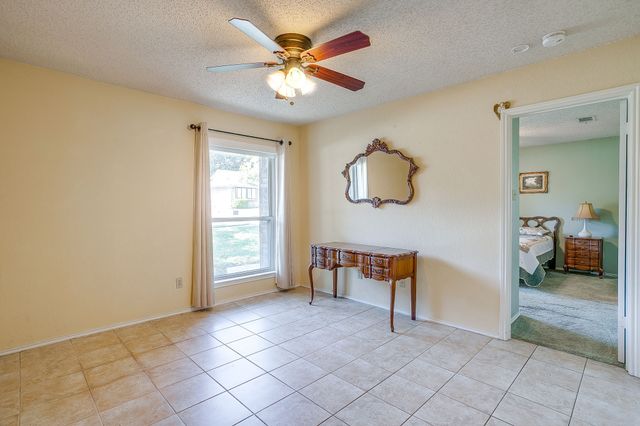 1116 Highpoint Road, Bedford, TX 76022