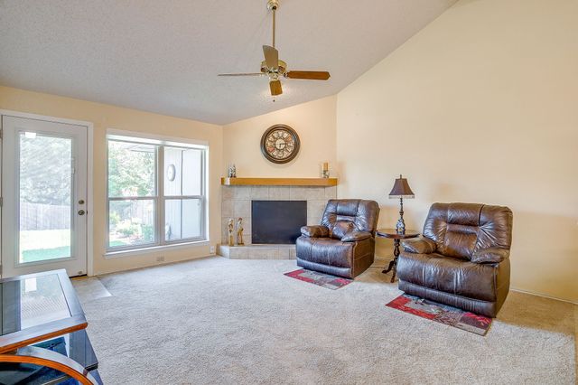 1116 Highpoint Road, Bedford, TX 76022