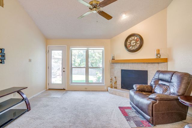 1116 Highpoint Road, Bedford, TX 76022
