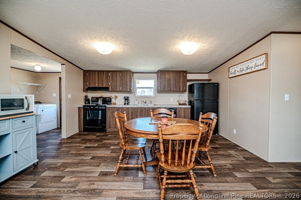 211 Pine Oak, Cameron, NC 28326 — photo 2