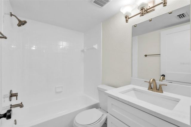 6304 POINTE WEST BOULEVARD A107, Bradenton, FL 34209