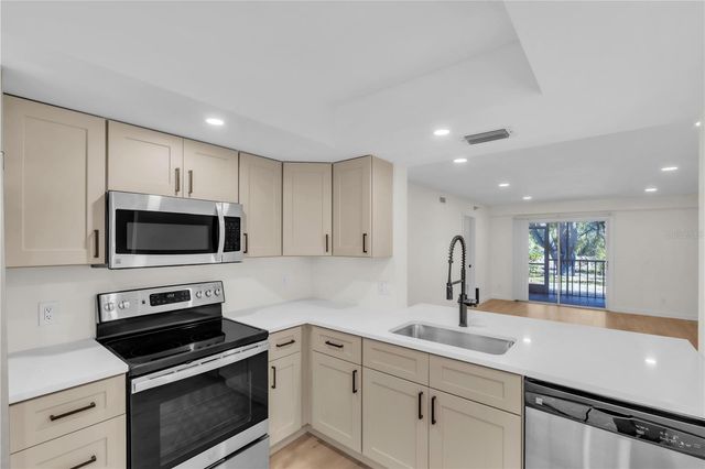 6304 POINTE WEST BOULEVARD A107, Bradenton, FL 34209