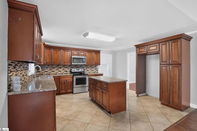 308 Garrett Street, Mauldin, SC 29662