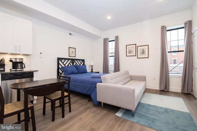 2817 W GIRARD AVE, Philadelphia, PA 19130