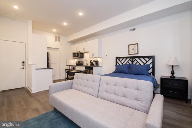 2817 W GIRARD AVE, Philadelphia, PA 19130