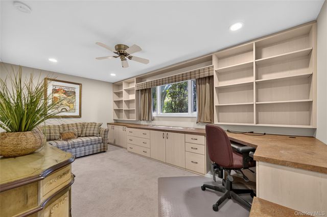 7 Chatham Road, Commack, NY 11725