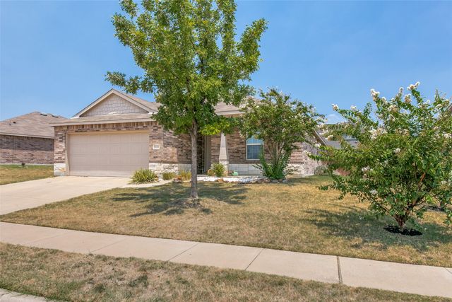 1128 Foxglove Lane, Burleson, TX 76028