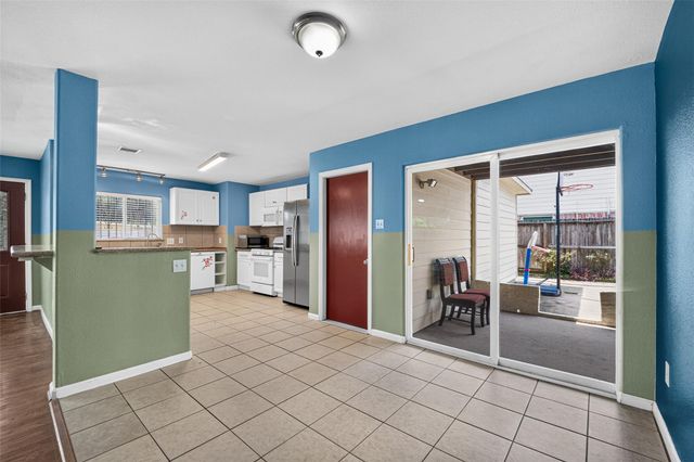 7002 Leader Street, Houston, TX 77074