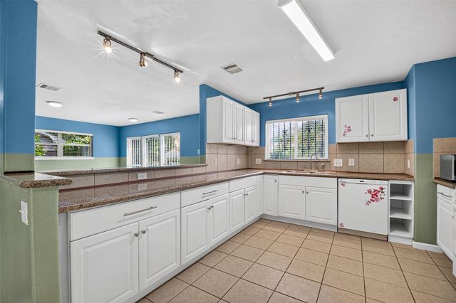7002 Leader Street, Houston, TX 77074