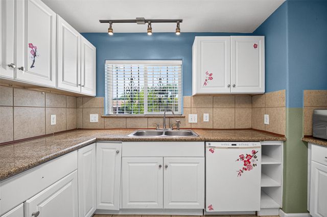 7002 Leader Street, Houston, TX 77074