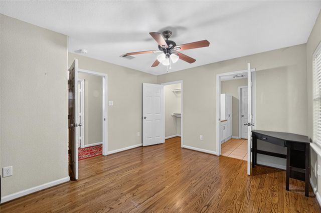 7002 Leader Street, Houston, TX 77074