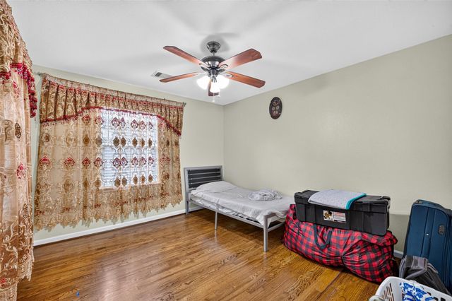 7002 Leader Street, Houston, TX 77074