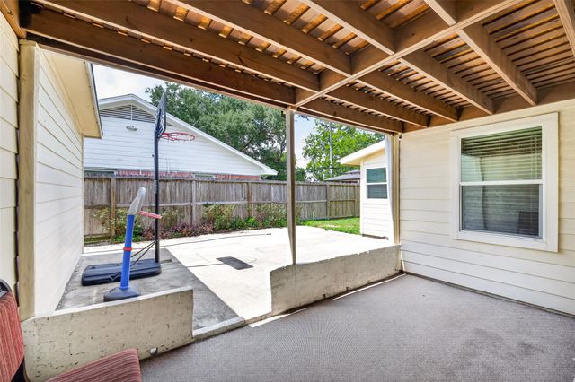 7002 Leader Street, Houston, TX 77074