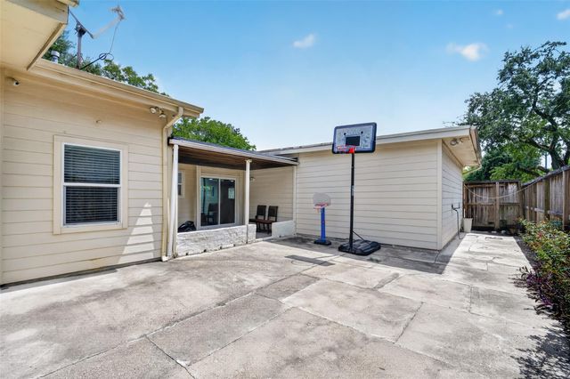 7002 Leader Street, Houston, TX 77074