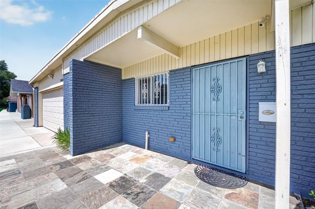 7002 Leader Street, Houston, TX 77074