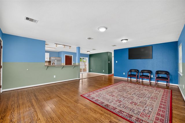 7002 Leader Street, Houston, TX 77074