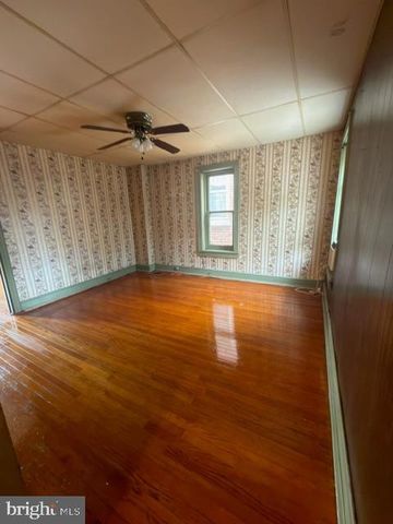 17 S PINE ST, Marietta, PA 17547