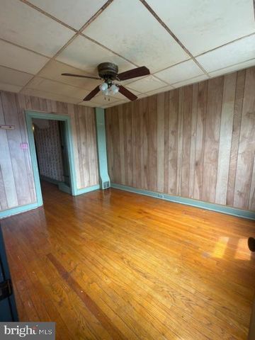17 S PINE ST, Marietta, PA 17547