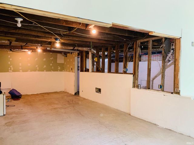 1129 W 20th Street, Bloomington, IN 47404