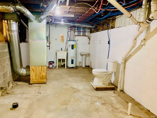 1129 W 20th Street, Bloomington, IN 47404
