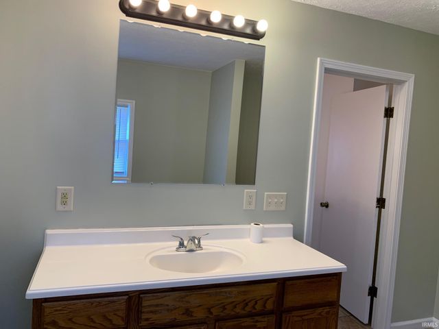 1129 W 20th Street, Bloomington, IN 47404