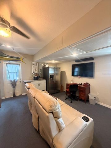 1521 FOXCROFT DRIVE W, Palm Harbor, FL 34683