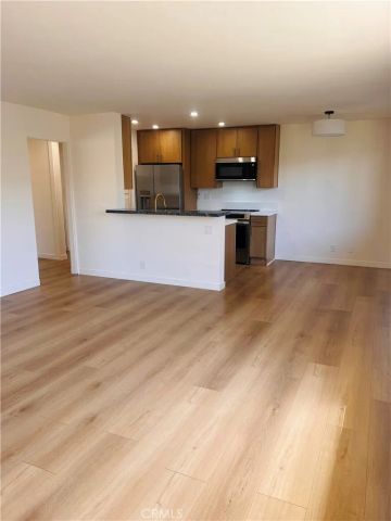 2500 E 2nd 405, Long Beach, CA 90803