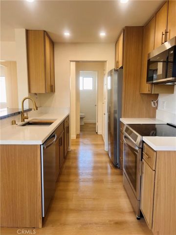 2500 E 2nd 405, Long Beach, CA 90803