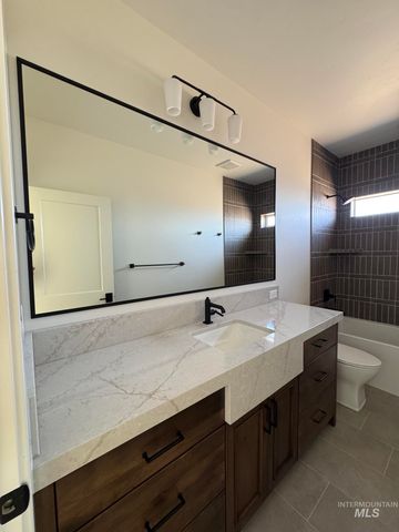 563 S 80 E, Jerome, ID 83338