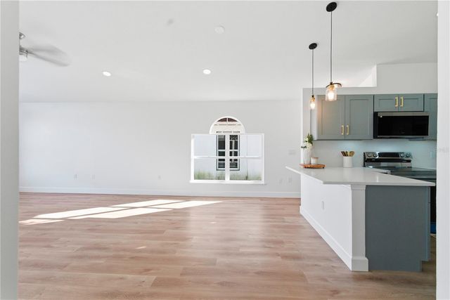 461 CADENZA DRIVE, Orlando, FL 32807