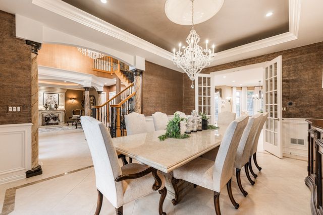 147 Los Lagos Drive, Bloomingdale, IL 60108