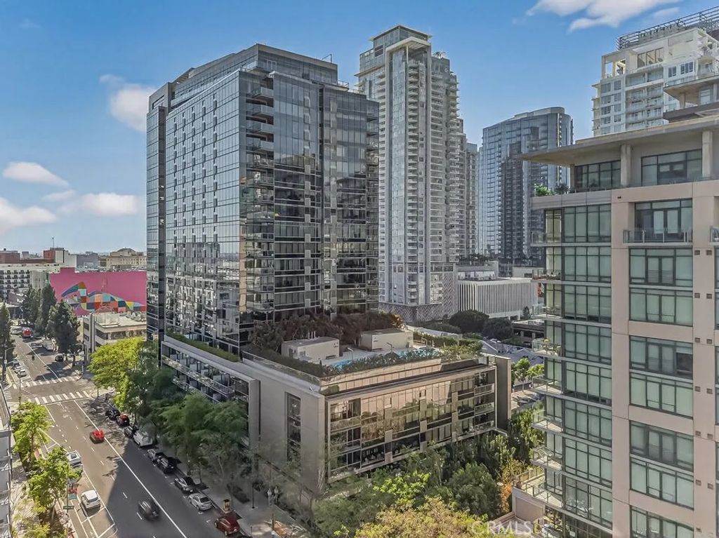 1155 S Grand Avenue 1707, Los Angeles, CA 90015